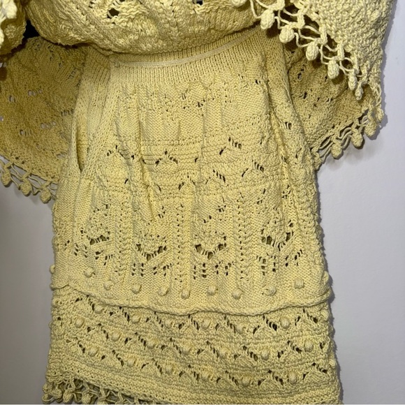 Zara Lemon Off-Shoulder Sweater - Picture 5 of 5